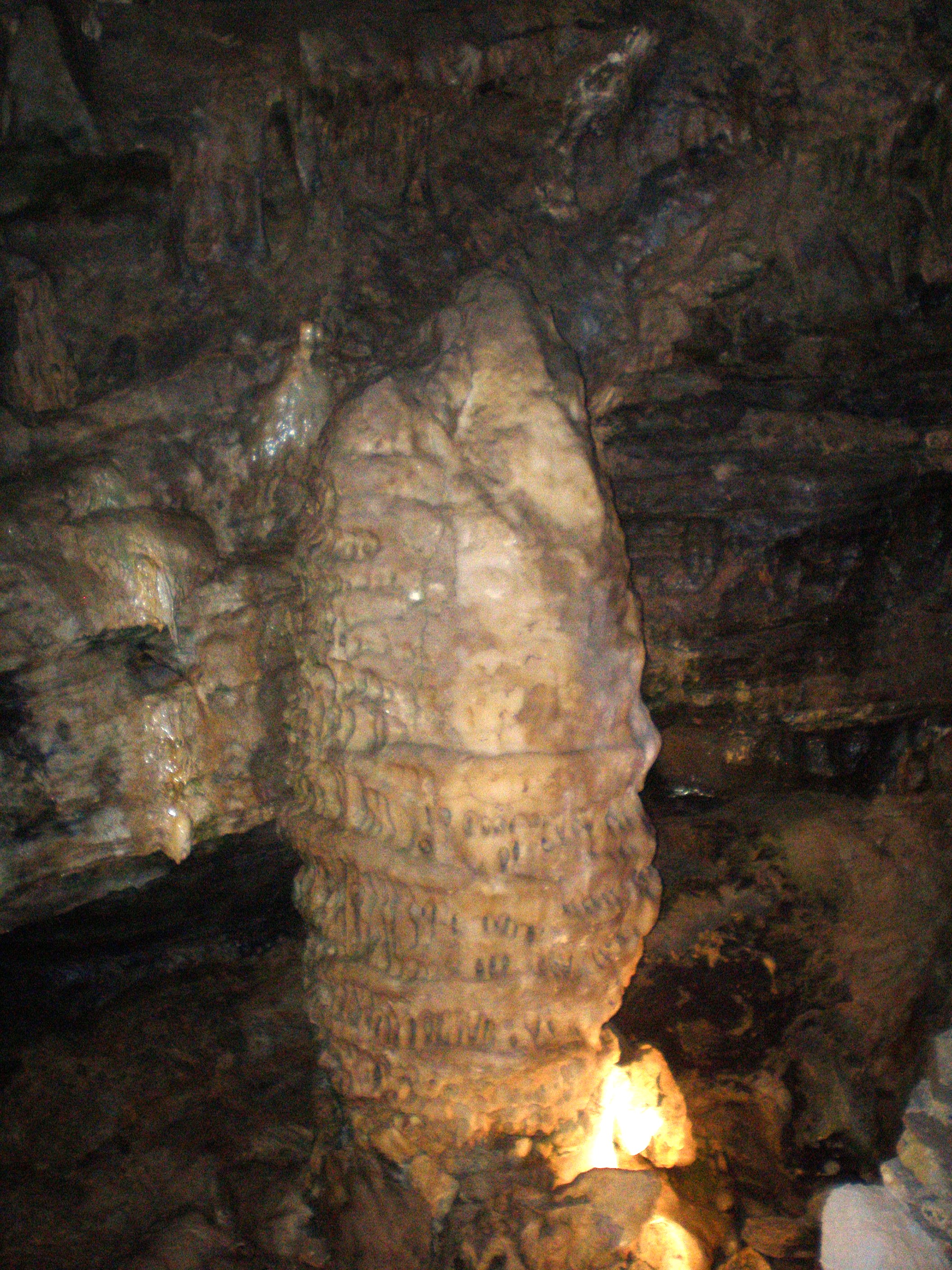 Howe Caverns