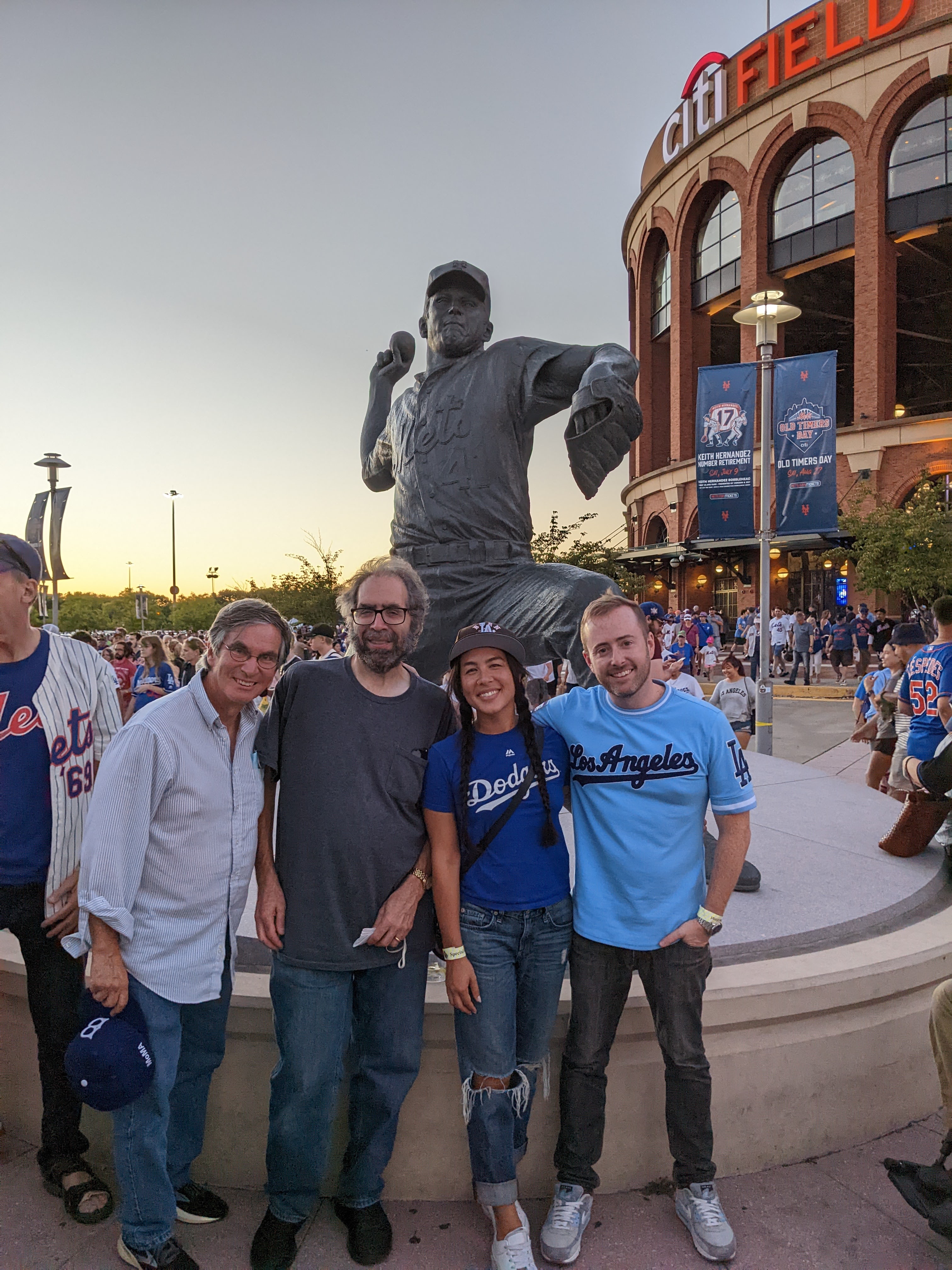 Tom Seaver statue